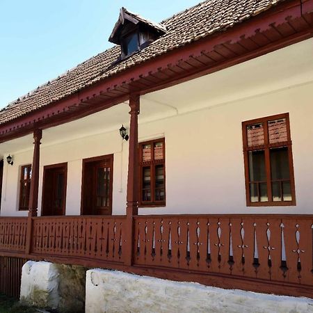 فندق Casa Optim Călimăneşti المظهر الخارجي الصورة