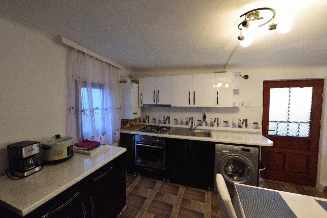 فندق Casa Optim Călimăneşti المظهر الخارجي الصورة